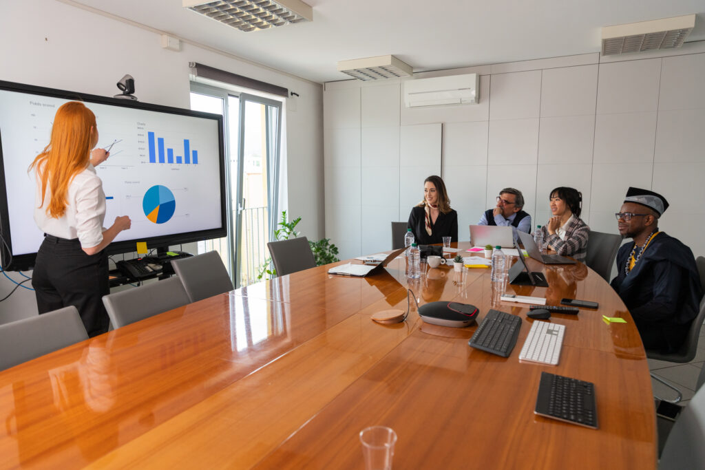 Formation en compétences numériques avancées aux professionnels des TICs à tous les grades au sein des ministères, département et agences en partenariat avec la banque mondiale